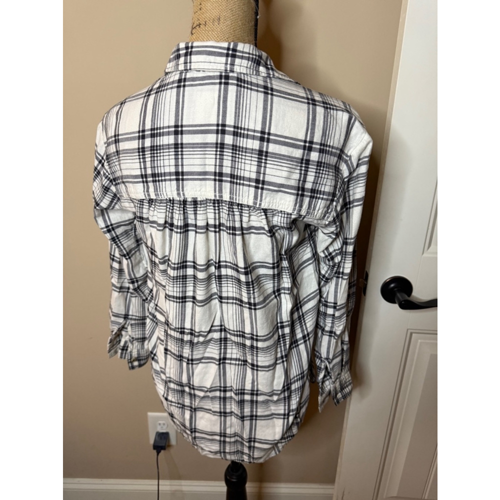 EUC Pilcro from Anthropologie Flannel - Picture 5 of 10